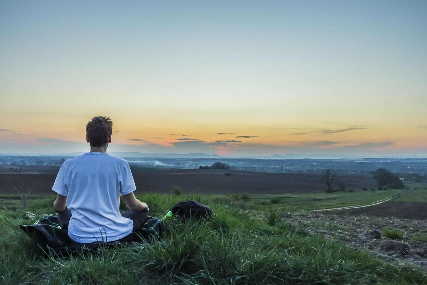 La meditación ayuda a mejorar el estrés
